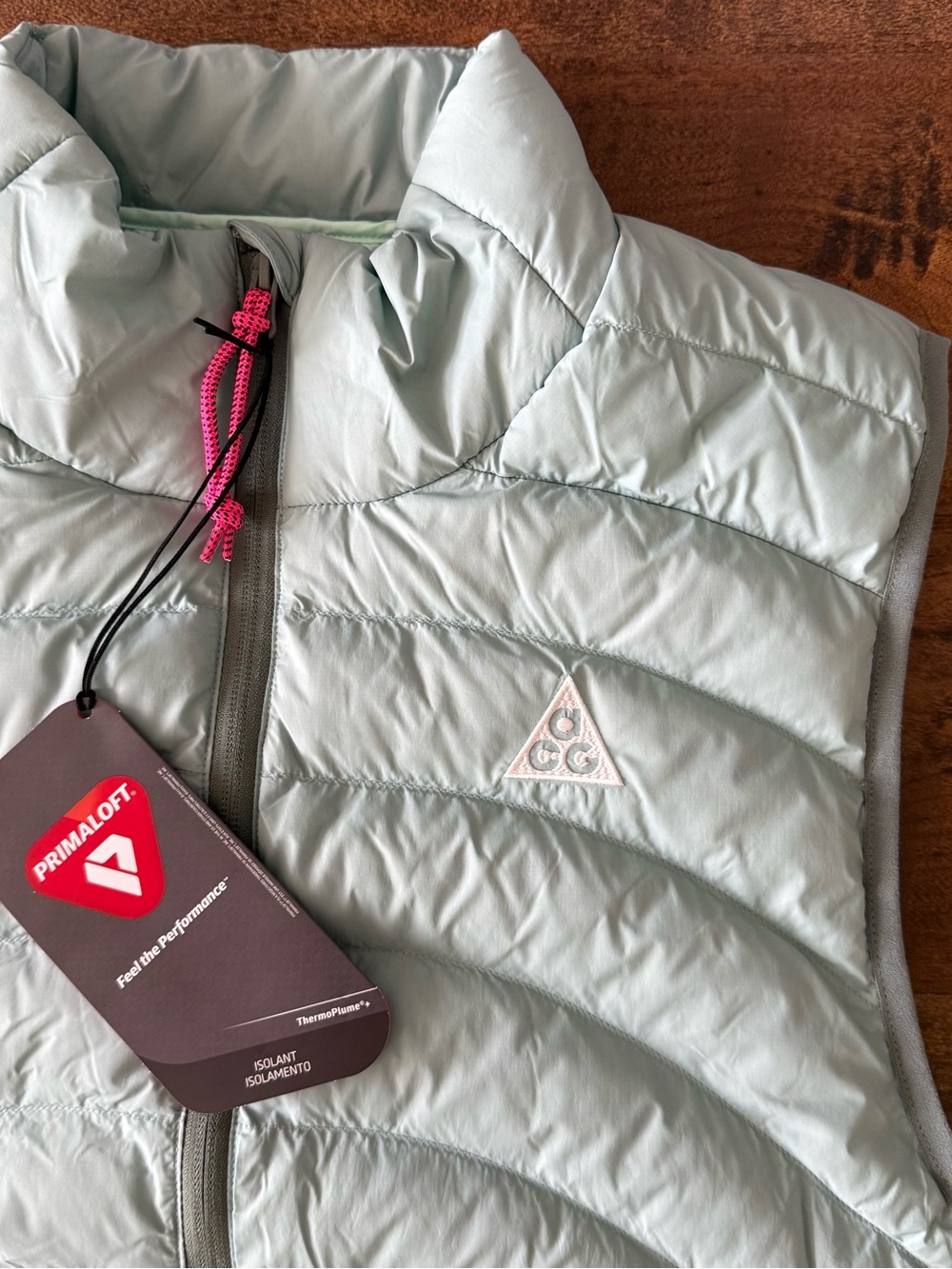 Nike ACG Men's Mint & Olive Quilted Packable Vest - Picture 4 of 10